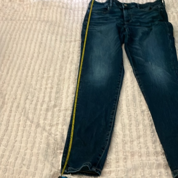 These are American Eagle jeans, size 14, long and high waisted - Picture 7 of 10